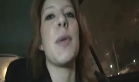 Sexy girl brown-haired xxxnn for outside activities.