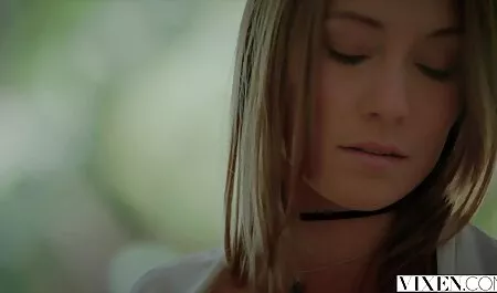 Teen Babe 4k porn skinny playing with L-his.