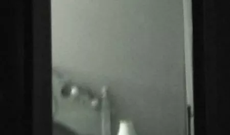 Lecherous girl in uniform xxx vide0 seduces her beats